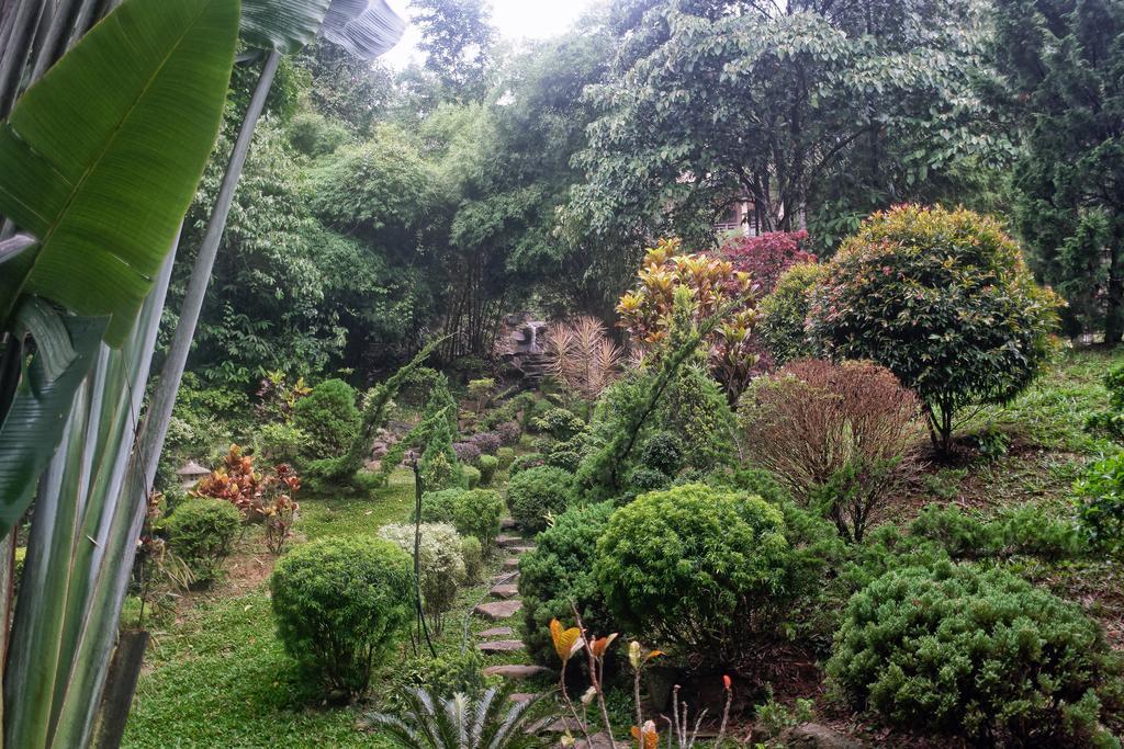 Harmony Valley Retreat Bukit Tinggi Exterior photo